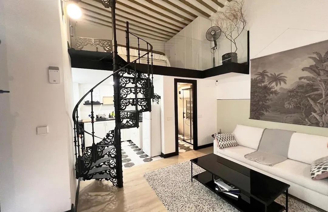 La Vida Malasana Central Apartment for 4 Guests-1