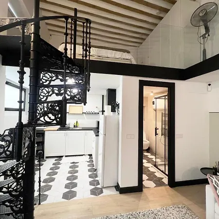 La Vida Malasana Central Apartment for 4 Guests-3
